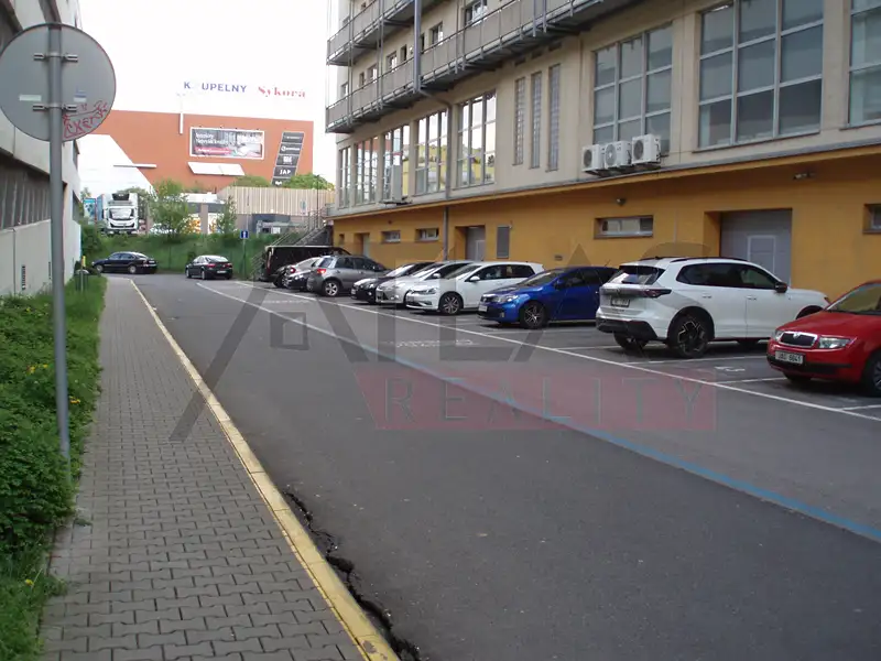 Pronájem garáže 20 m², Praha – náhled fotky 3