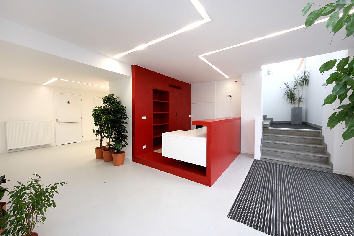 Prodej vícegeneračního domu 974 m², pozemek 524 m² – fotografie 2