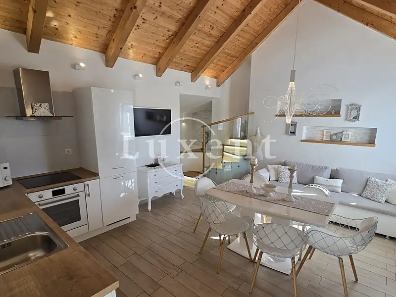 Prodej vily 135 m², pozemek 1305 m², Trogir – náhled fotky 3