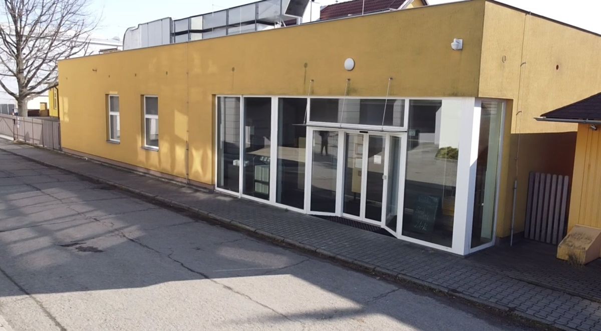 Prodej obchodního prostoru 420 m² – fotografie 2