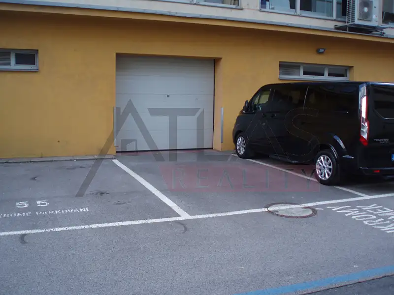 Pronájem garáže 20 m², Praha – náhled fotky 1
