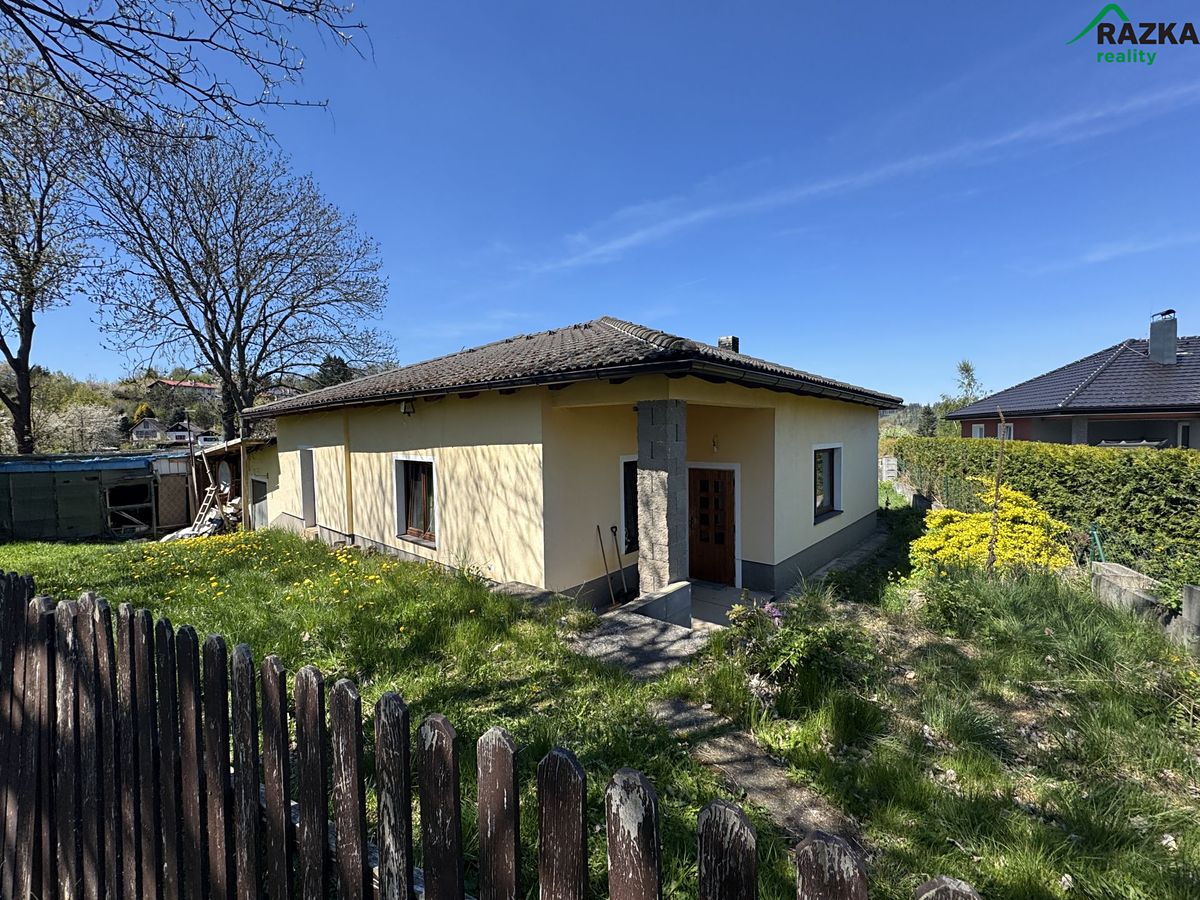 Prodej rodinného domu 160 m², pozemek 2041 m²