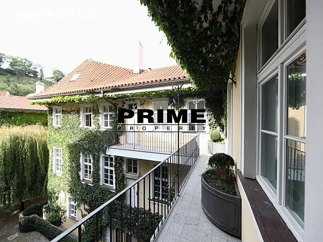 Pronájem bytu 4+1 170 m²