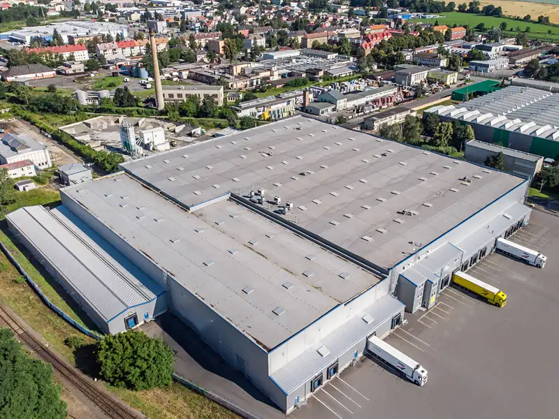 Pronájem skladového prostoru 2000 m², Opava – náhled fotky 1