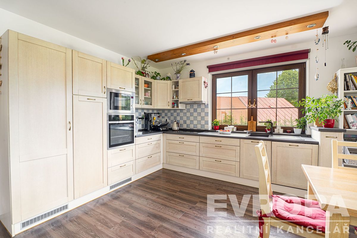 Prodej rodinného domu 113 m², pozemek 2688 m² – fotografie 4