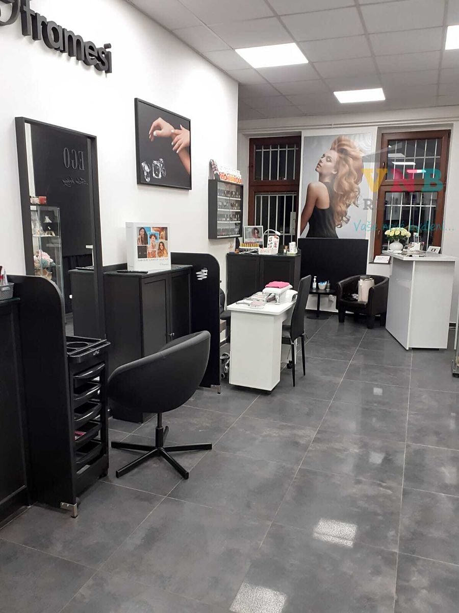 Pronájem komerční nemovitosti 20 m² – fotografie 2