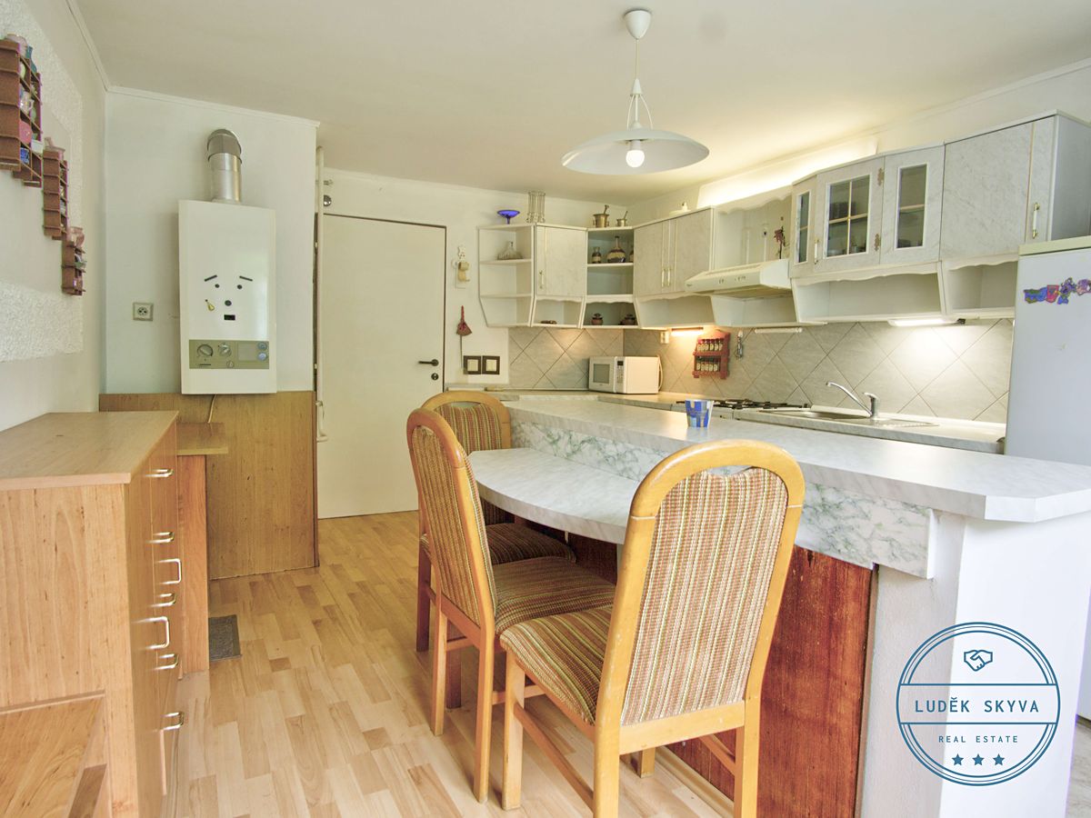 Prodej rodinného domu 93 m², pozemek 154 m² – fotografie 2