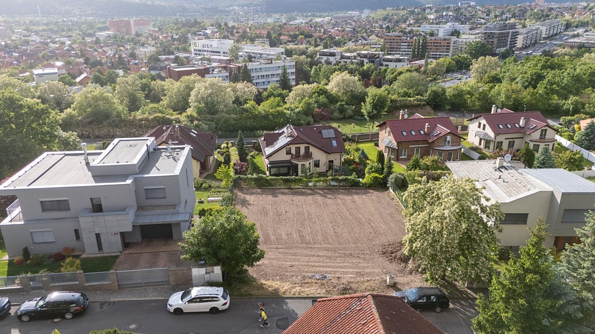 Prodej stavebního pozemku 753 m² – fotografie 4