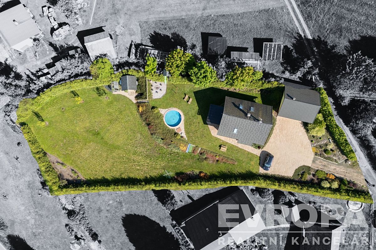 Prodej rodinného domu 113 m², pozemek 2688 m² – fotografie 3