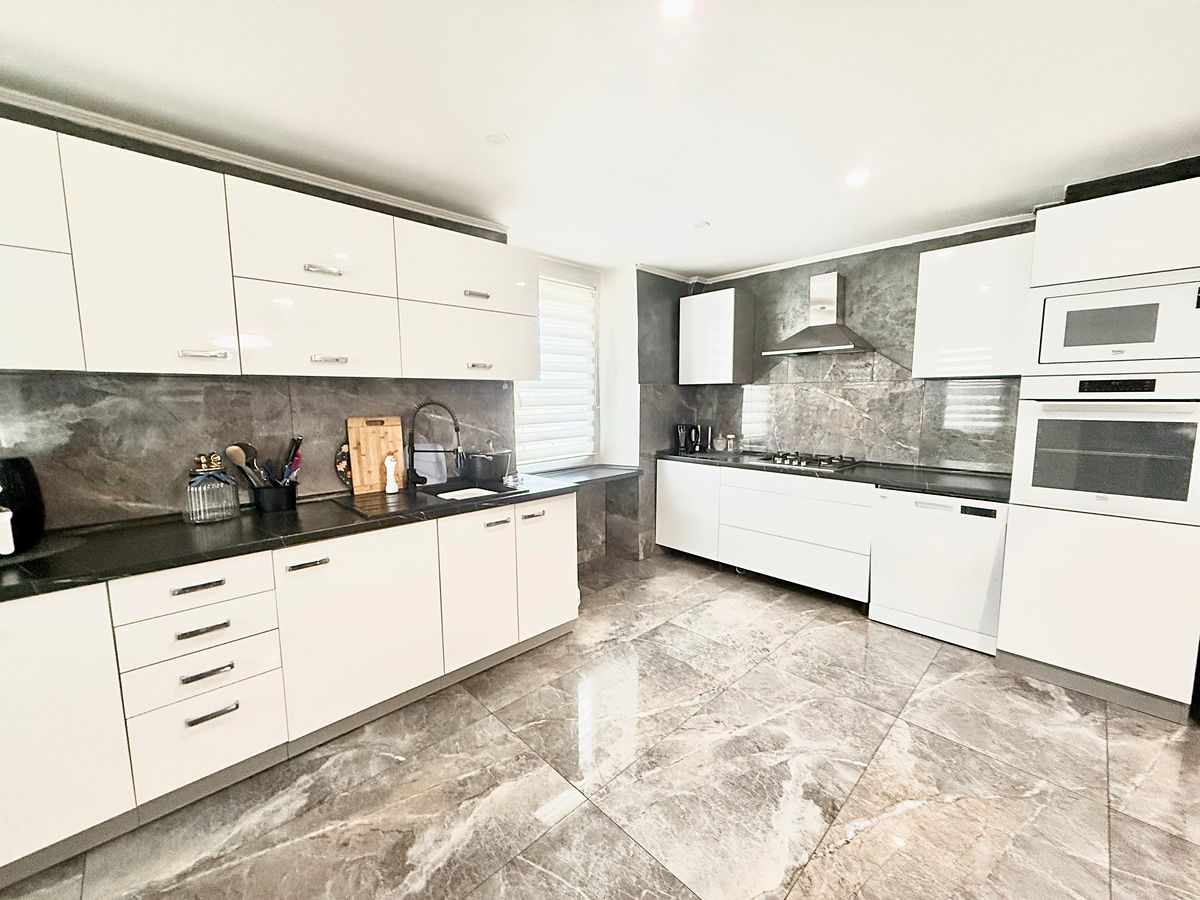 Prodej činžovního domu 874 m² – fotografie 3