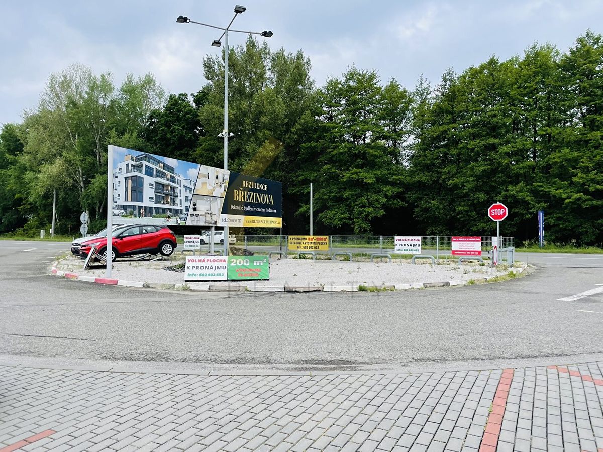 Pronájem komerčního pozemku 200 m² – fotografie 4