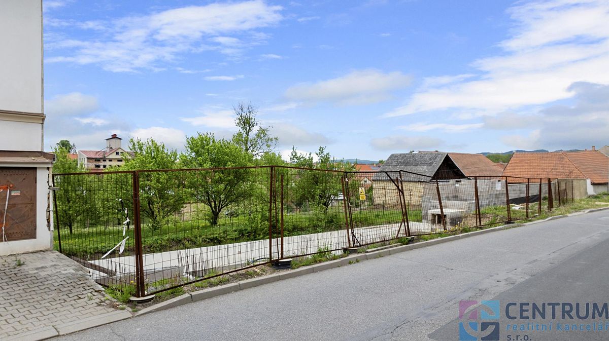 Prodej stavebního pozemku 1263 m² – fotografie 3