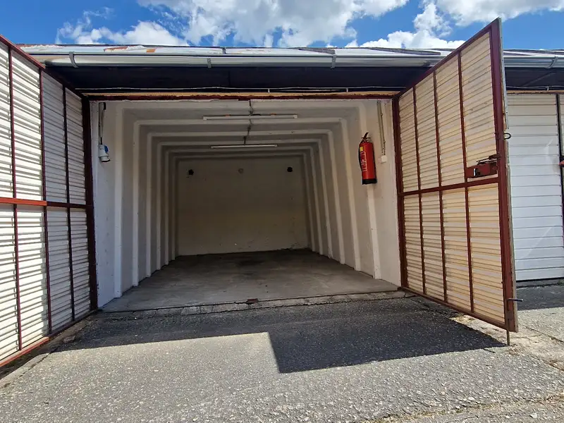 Pronájem garáže 16 m², Jindřichův Hradec – náhled fotky 3