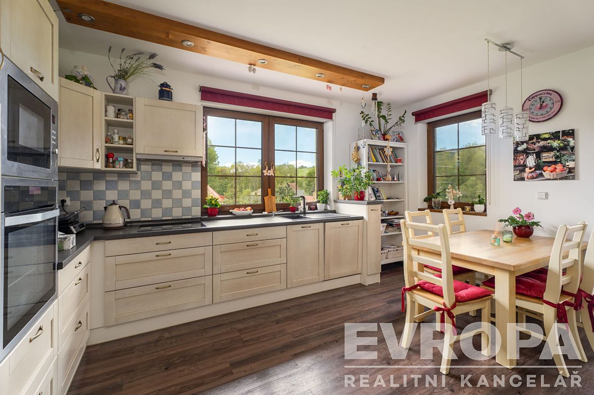 Prodej rodinného domu 113 m², pozemek 2688 m² – fotografie 5