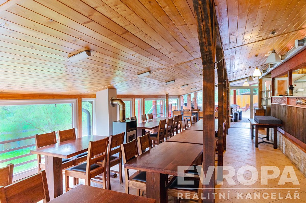 Prodej restaurace 270 m² – fotografie 4