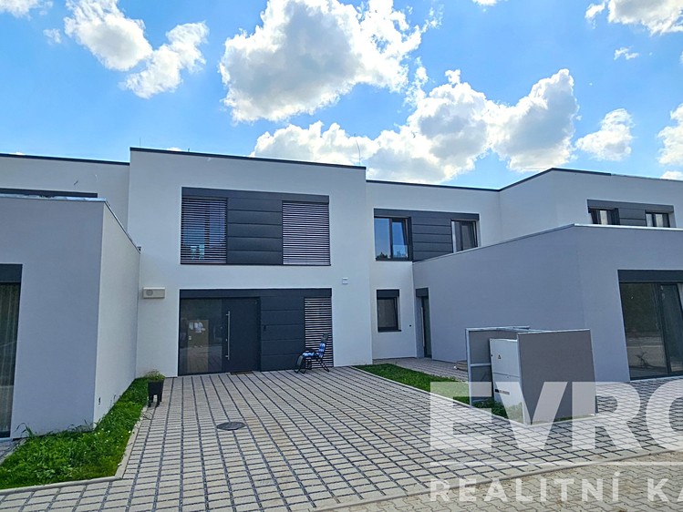Haus zum Kauf, 121 m² (1 von 19)