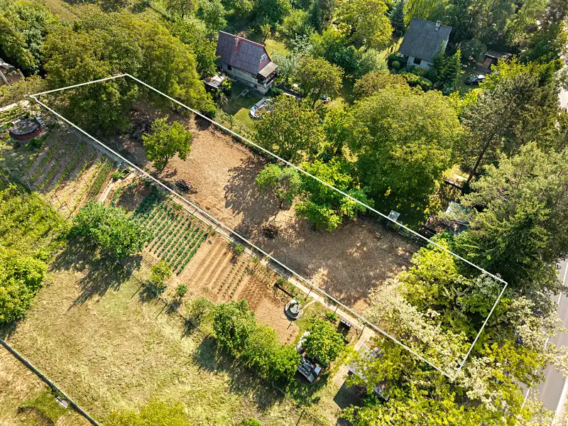 Prodej pozemku 985 m², Želešice – náhled fotky 1