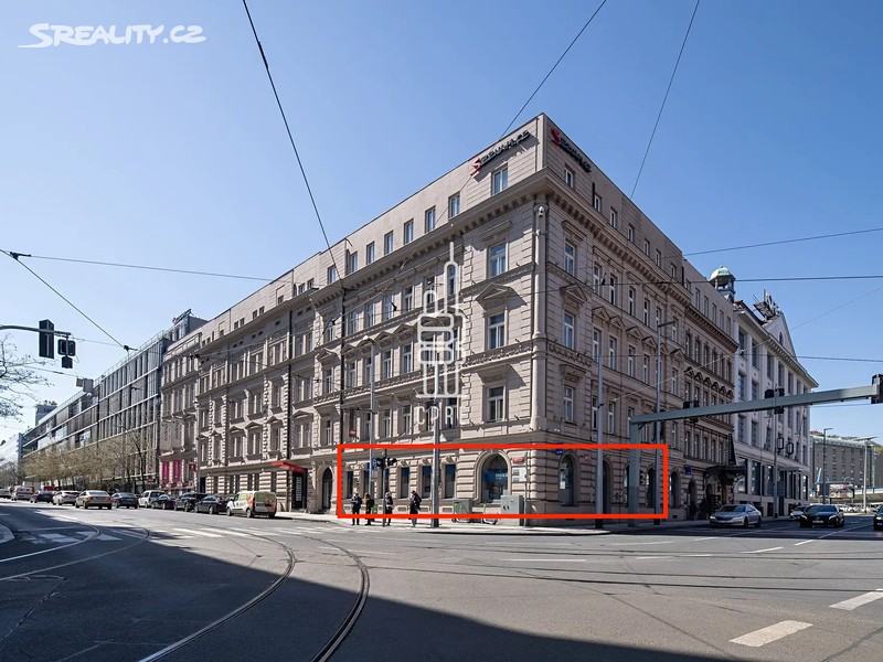 Pronájem kanceláře 246 m², Praha