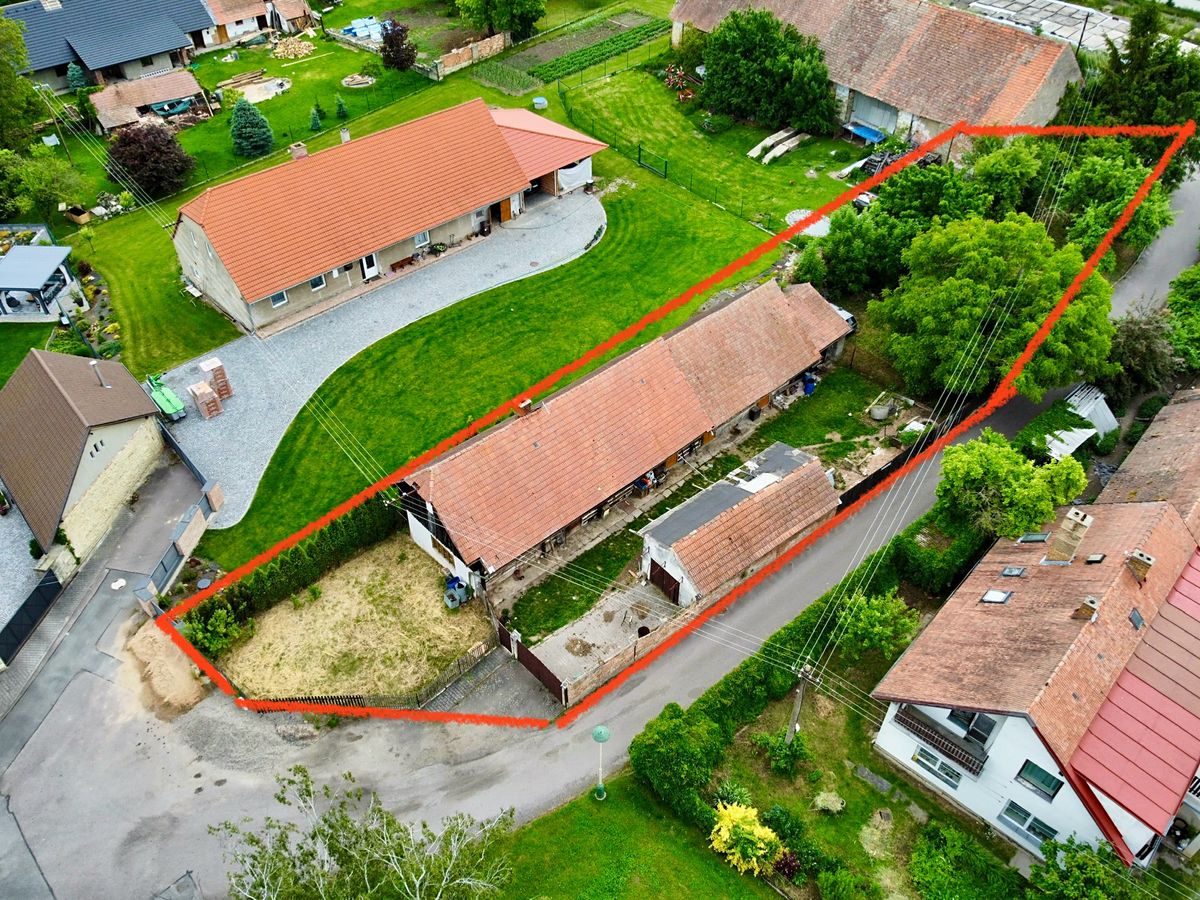 Prodej chalupy 100 m², pozemek 1083 m² – fotografie 2
