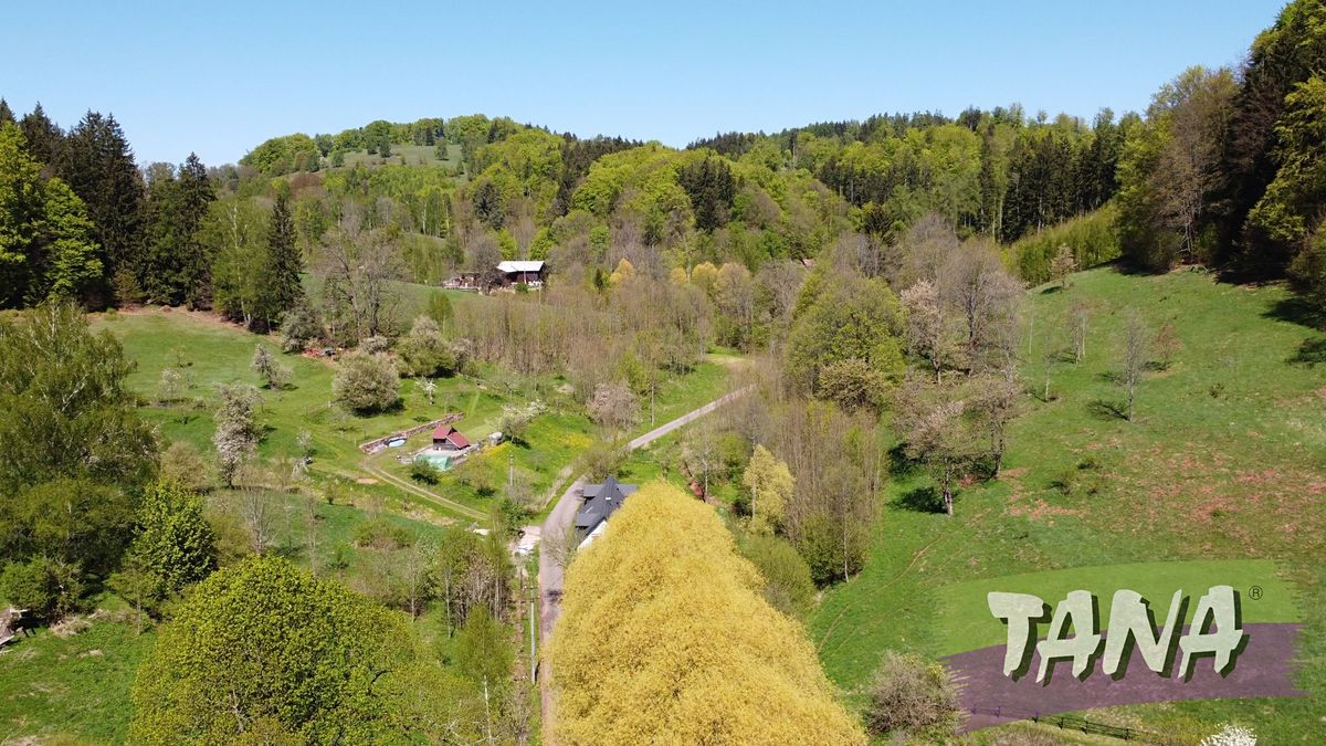 Prodej rodinného domu 224 m², pozemek 3007 m² – fotografie 2