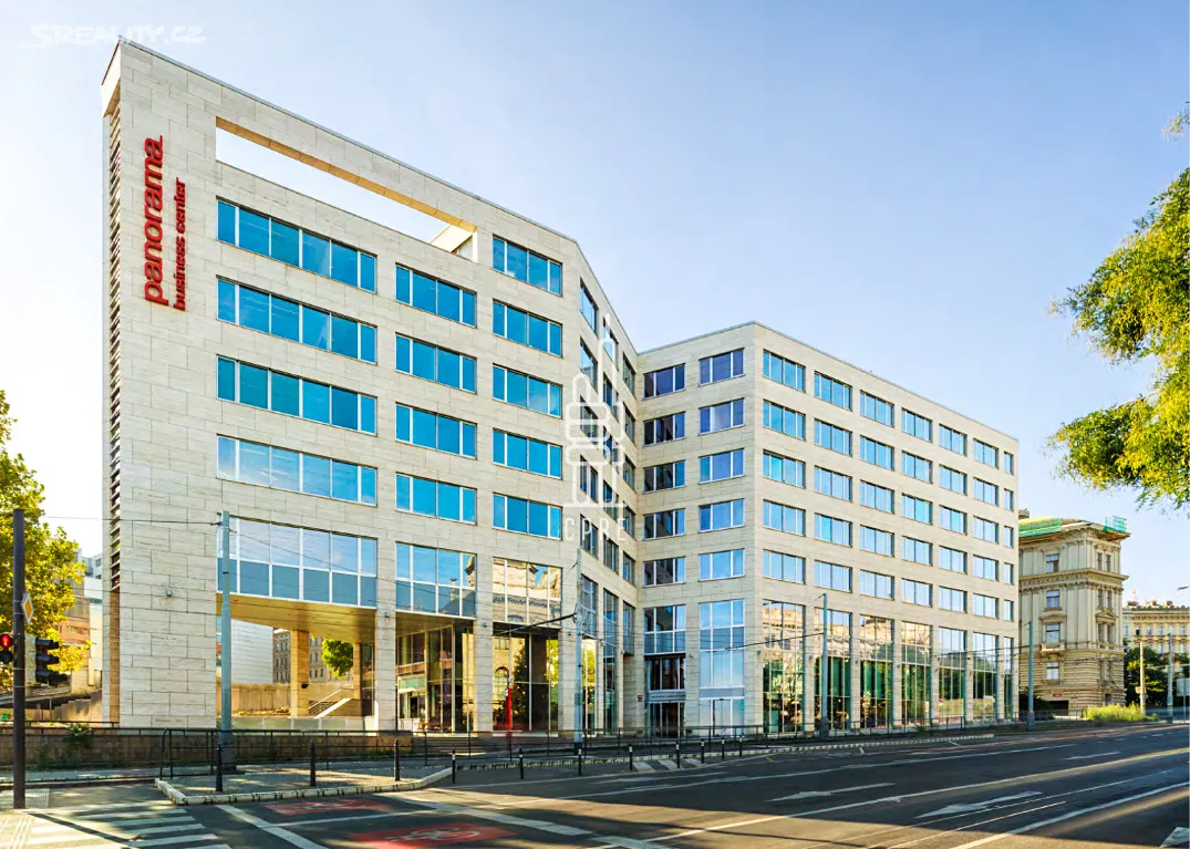 Pronájem kanceláře 492 m², Praha