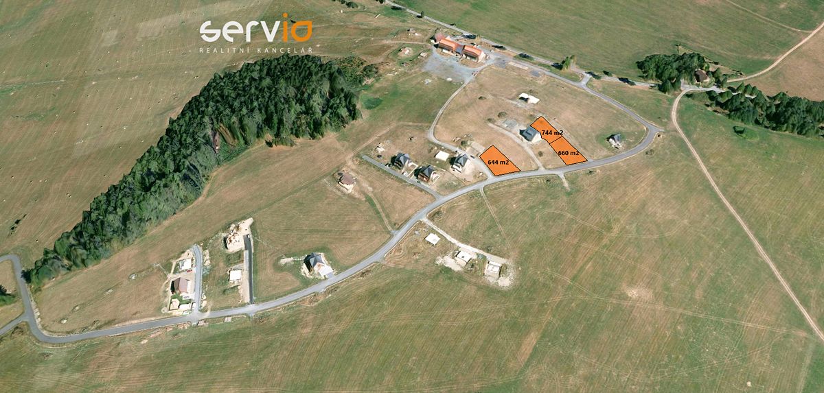 Prodej stavebního pozemku 2048 m²