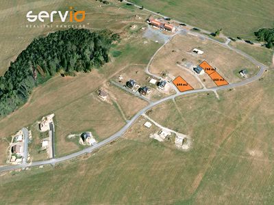 Prodej stavebního pozemku 2048 m²