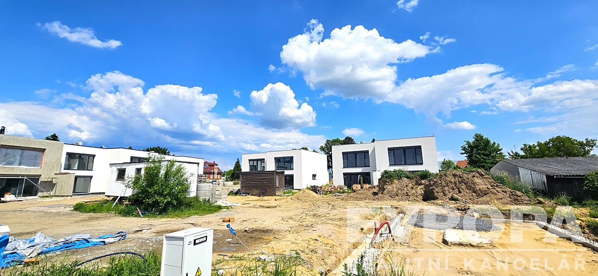 Prodej rodinného domu 121 m², pozemek 227 m² – fotografie 3