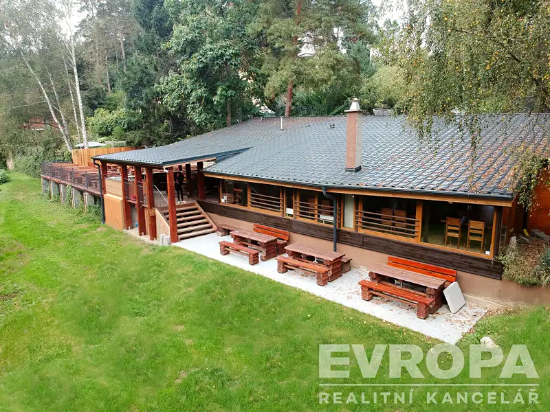 Prodej restaurace 270 m², Lety – náhled fotky 1