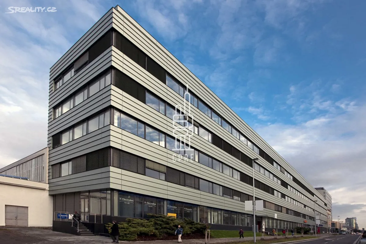 Pronájem kanceláře 630 m², Praha
