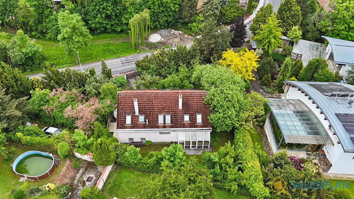Prodej rodinného domu 337 m², pozemek 1319 m² – fotografie 3
