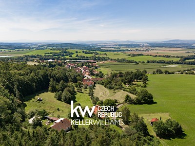 Prodej  stavebního pozemku 4 833 m²