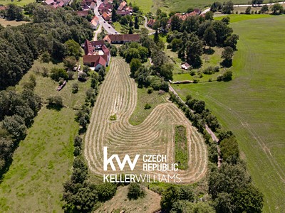 Prodej  stavebního pozemku 1 462 m²