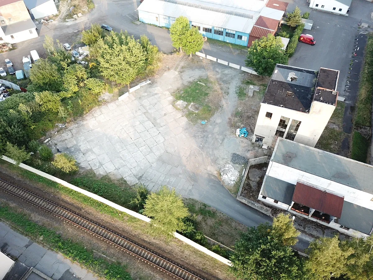 Pronájem komerčního pozemku 500 m²