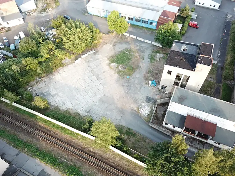 Pronájem komerčního pozemku 500 m², Nový Bor – náhled fotky 1