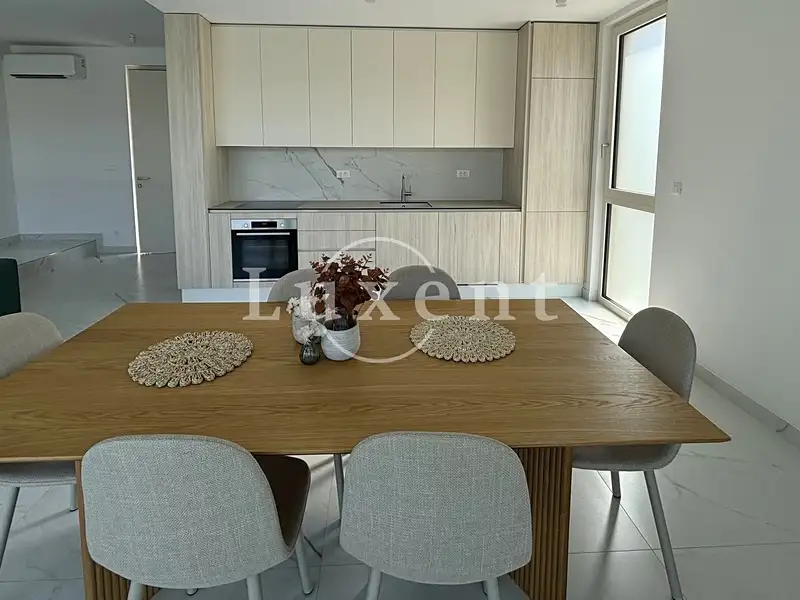 Prodej vily 200 m², pozemek 565 m², Trogir – náhled fotky 3