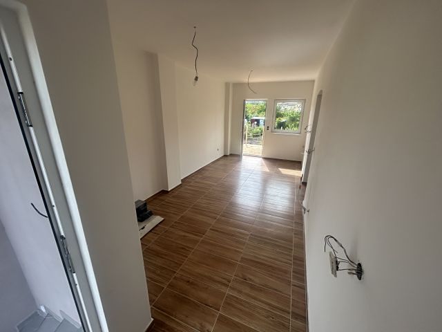Prodej rodinného domu 85 m², pozemek 234 m² – fotografie 2