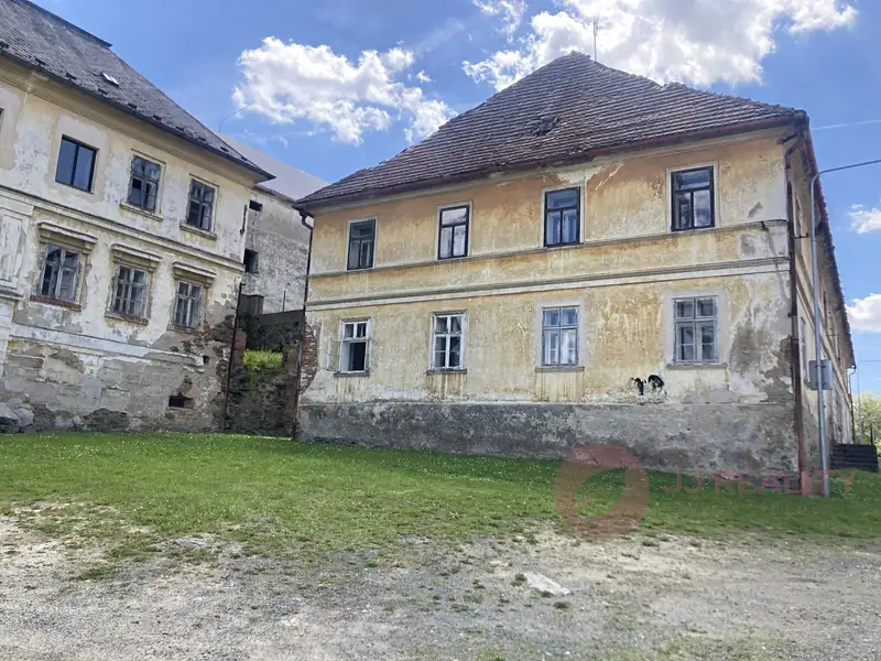 Prodej památky 950 m², pozemek 200 m², Kout na Šumavě – náhled fotky 2