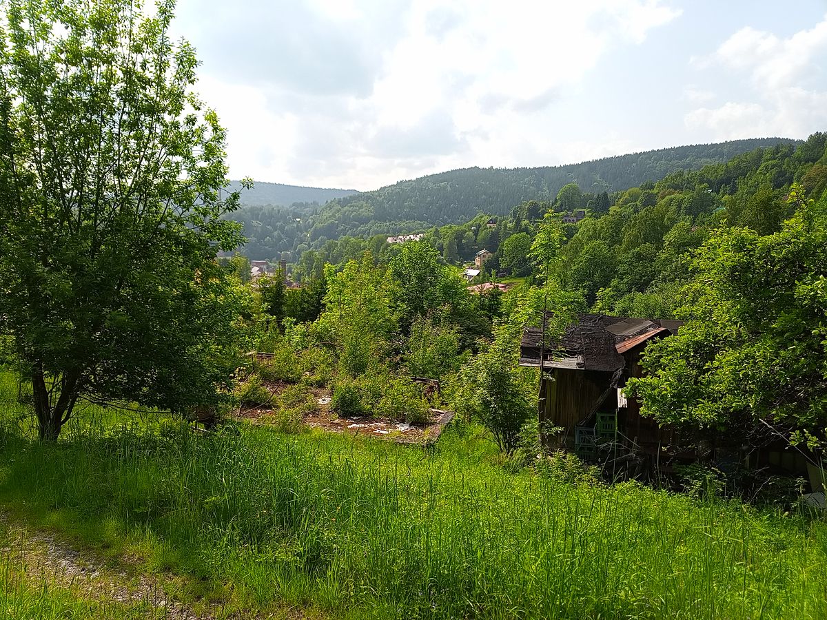 Prodej stavebního pozemku 2111 m²