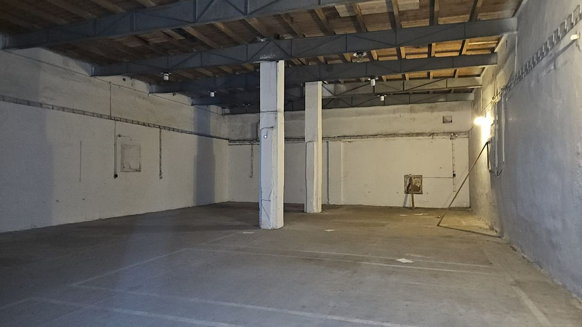 Pronájem skladového prostoru 400 m²
