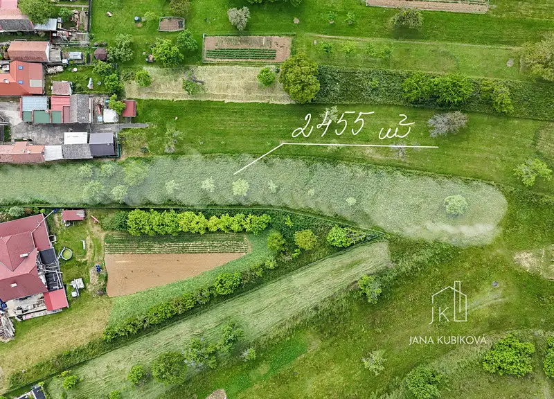 Prodej stavebního pozemku 2455 m², Vřesovice – náhled fotky 1
