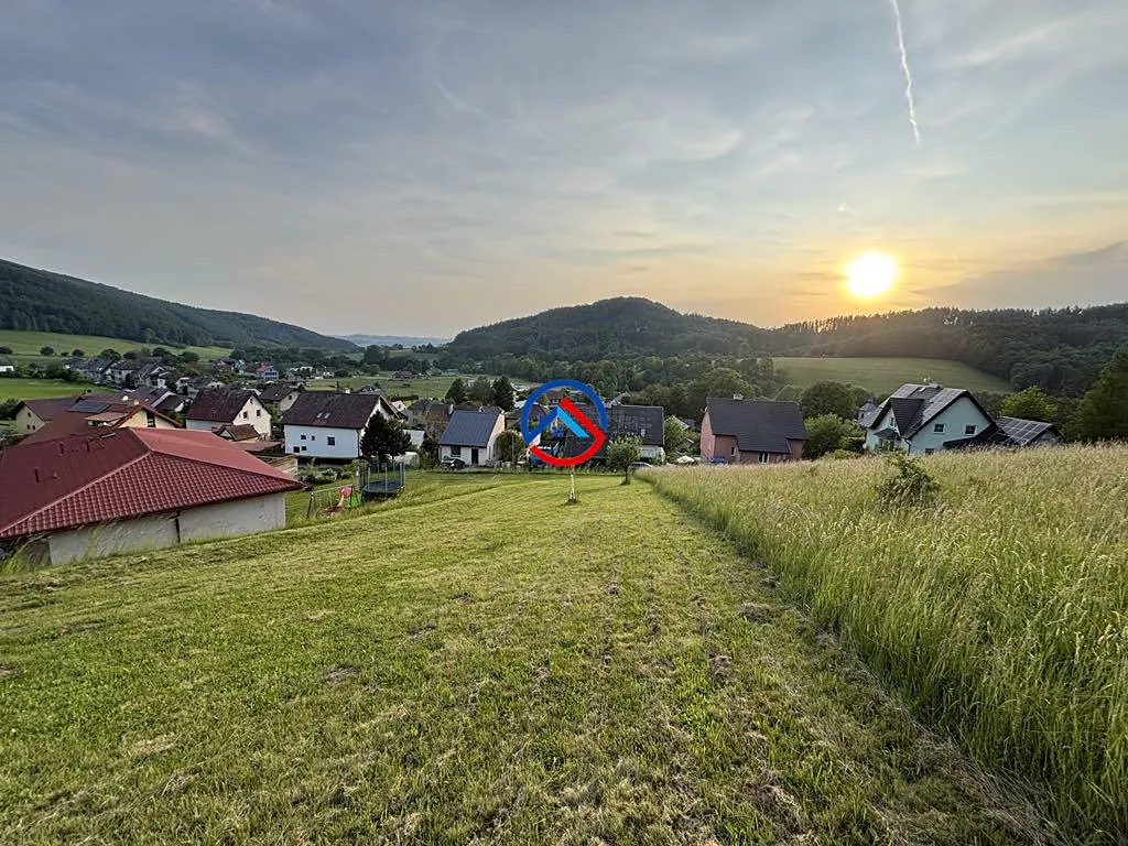 Prodej stavebního pozemku 1636 m²