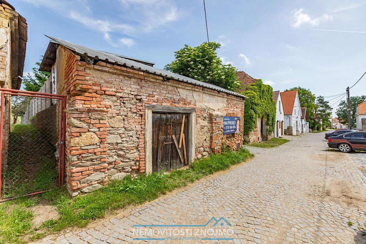 Prodej vinného sklepa 219 m², Šatov – fotka 1 z 3