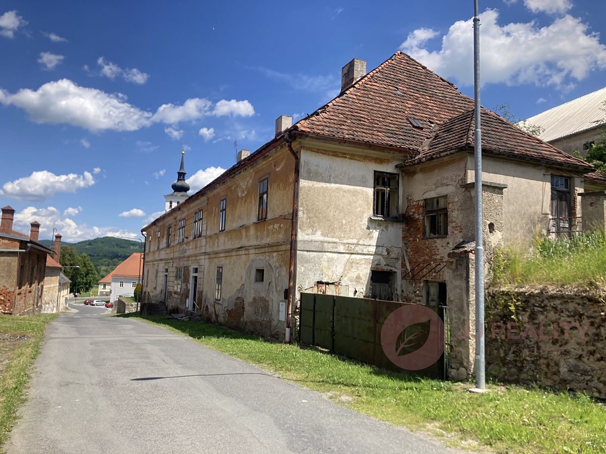 Prodej památky 950 m², pozemek 200 m² – fotografie 3