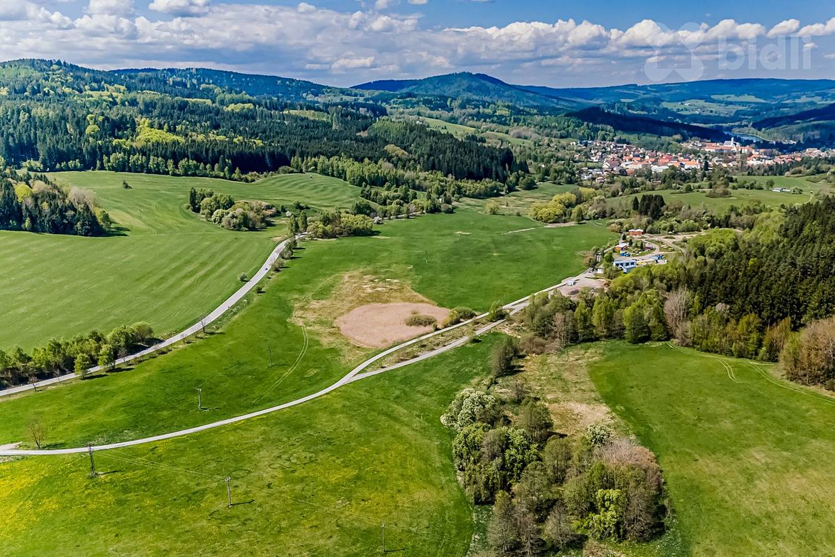 Prodej komerčního pozemku 106053 m² – fotografie 4