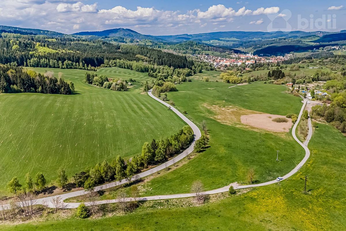 Prodej komerčního pozemku 106053 m² – fotografie 5