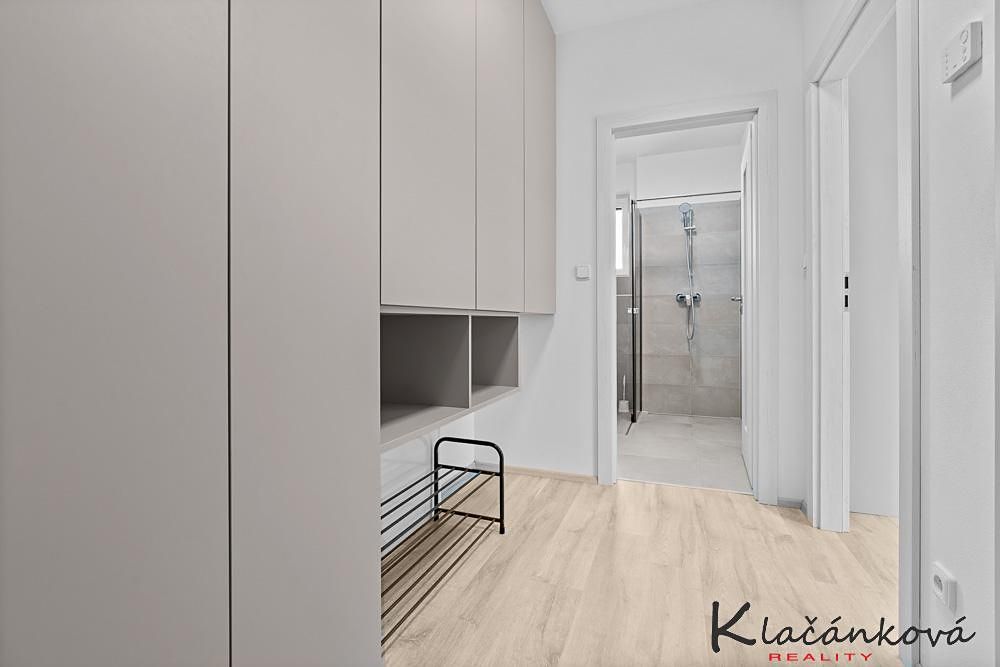 Prodej bytu 1+kk 32 m² – fotografie 4