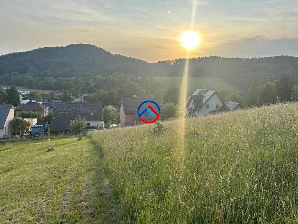 Prodej stavebního pozemku 1636 m² – fotografie 3