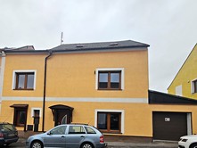 Prodej  vícegeneračního domu 290 m², pozemek 182