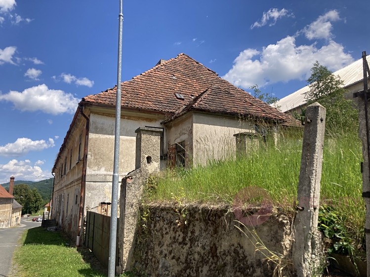 Haus zum Kauf, 950 m² (6 von 7)